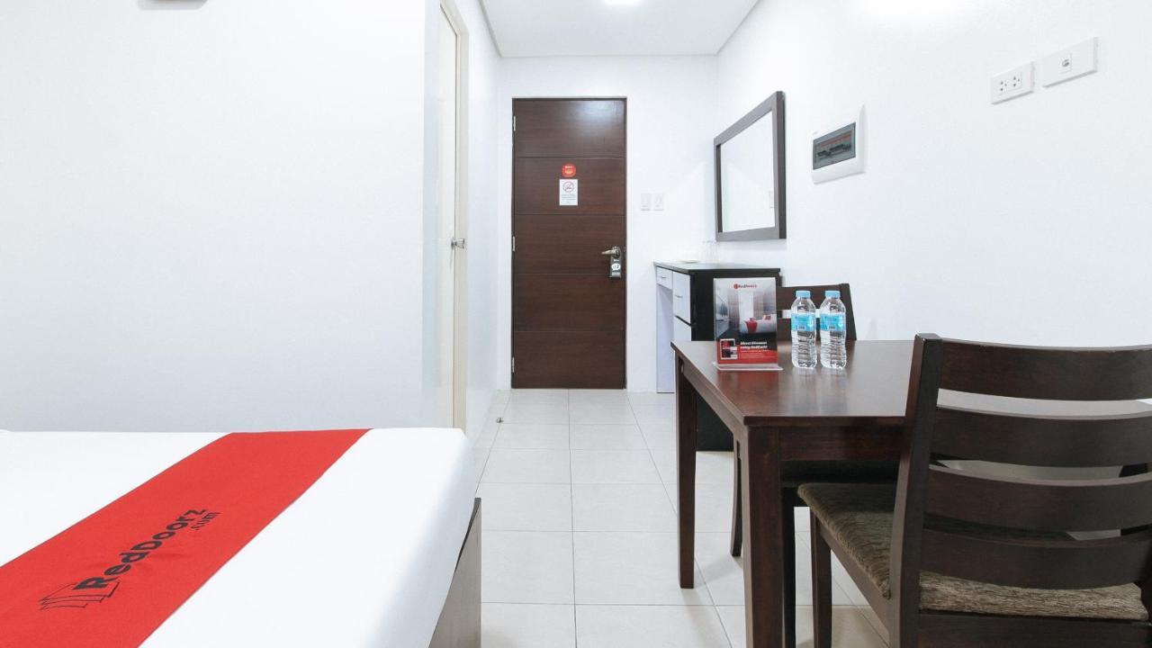 Reddoorz Plus Evangelista Street Makati Manila Luaran gambar